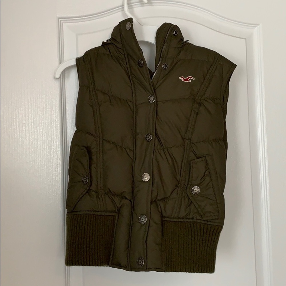 Hollister vest